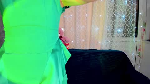 Snapshot of nicky_weekends chatting on 12-31-24, 05:51 Nicky Weekends online show from 12-31-24, 05:51