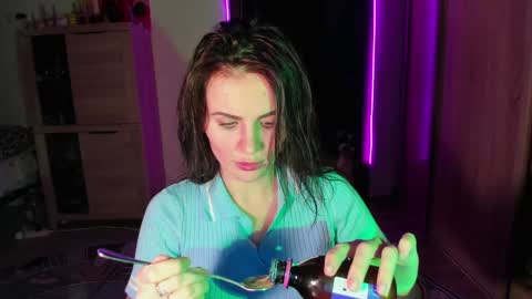 Snapshot of nicky_weekends chatting on 01-19-25, 10:28 Nicky Weekends online show from 01-19-25, 10:28