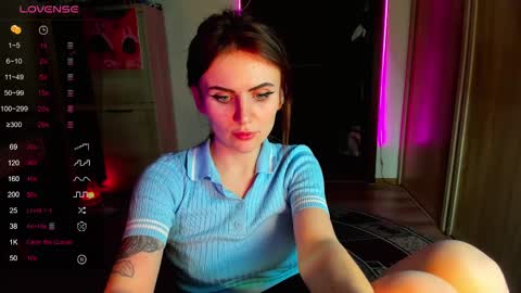 Snapshot of nicky_weekends chatting on 02-28-25, 09:33 Nicky Weekends online show from 02-28-25, 09:33