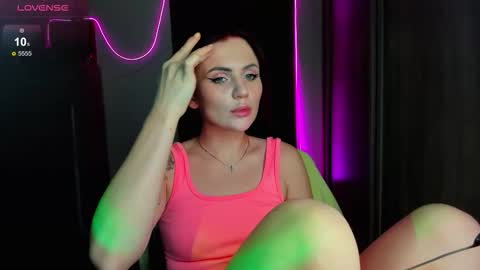 Snapshot of nicky_weekends chatting on 09-14-25, 01:27 Nicky Weekends online show from 09-14-25, 01:27