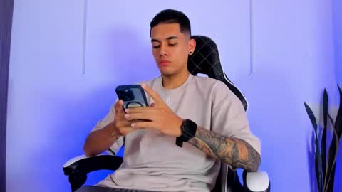 Nicky  online show from 10-02-25, 12:12