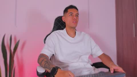 Nicky  online show from 10-18-25, 12:06