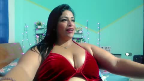 Snapshot of nickyribeiro chatting on 02-14-25, 05:57 nickyribeiro online show from 02-14-25, 05:57