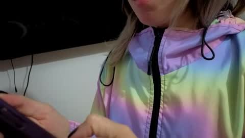 Nicky online show from 04-17-26, 10:07