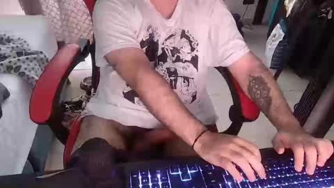 nico0217 online show from 04-12-26, 09:53