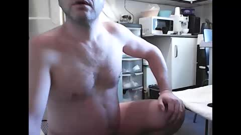 nico_boy000 online show from 02-14-25, 11:42