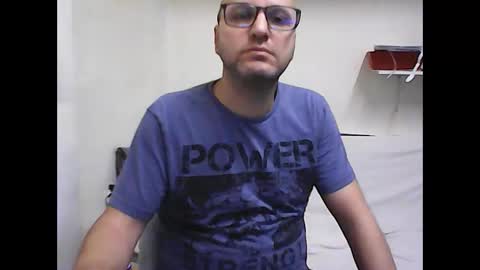 nico_boy000 online show from 02-23-25, 07:17