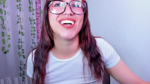 Snapshot of nico_lette_ chatting on 02-06-25, 04:42 Nico online show from 02-06-25, 04:42