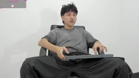 Nico  online show from 02-11-25, 03:40