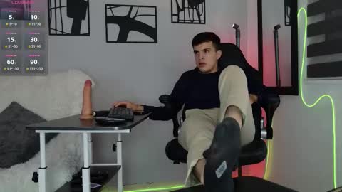 Nico online show from 02-18-26, 10:06