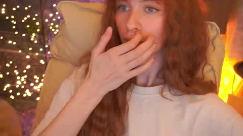 Nicol Moonn online show from 03-10-26, 02:33