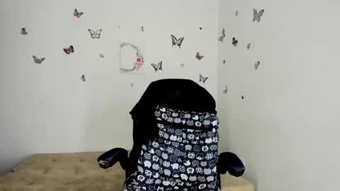 Snapshot of nicol_swift_ chatting on 01-17-25, 02:08 Nicol online show from 01-17-25, 02:08