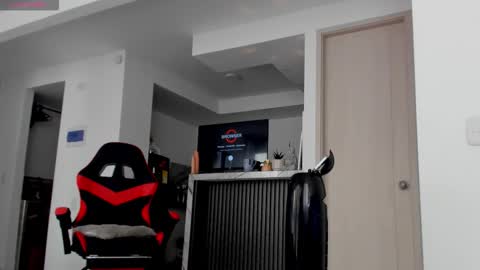 nicolas_montoya online show from 11-11-25, 09:26