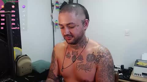 nicolas online show from 12-21-25, 03:24