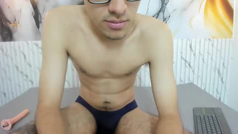 nicolasfine online show from 10-21-25, 07:14