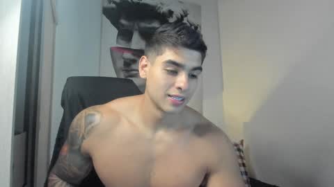 Snapshot of nicolasmuscle chatting on 02-04-25, 06:17 Andres online show from 02-04-25, 06:17
