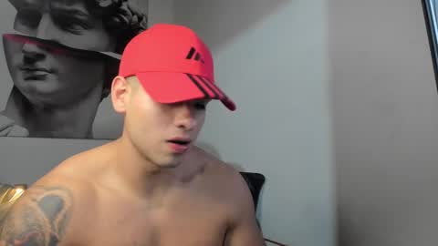 Snapshot of nicolasmuscle chatting on 03-09-25, 02:07 Andres online show from 03-09-25, 02:07