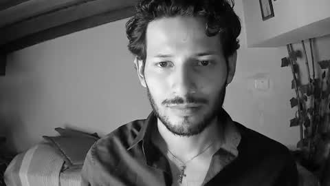 nicolasrodrii online show from 06-17-26, 10:32