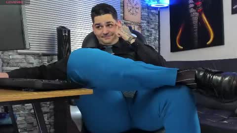 Snapshot of nicolass_fellener chatting on 07-11-26, 03:09 Nicolas Fellener online show from 07-11-26, 03:09