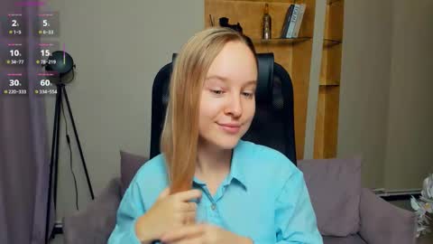 Nicoletta online show from 11-19-25, 07:36