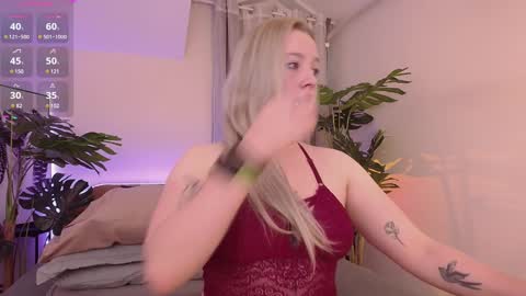 Snapshot of nicole__aniston__ chatting on 01-21-25, 07:15 Nicole online show from 01-21-25, 07:15