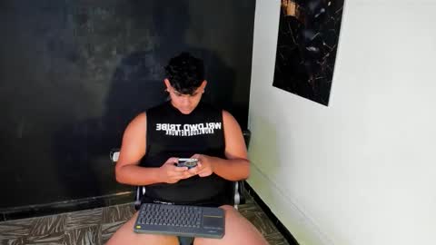 nicole_and_thiago1 online show from 03-01-26, 08:33