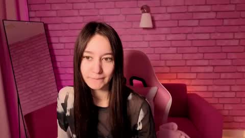 Snapshot of nicole_brownie chatting on 05-19-26, 01:11 Nicole online show from 05-19-26, 01:11