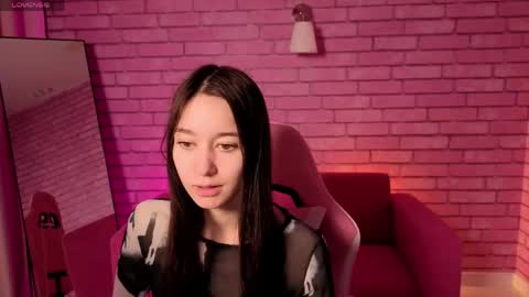 Snapshot of nicole_brownie chatting on 05-22-26, 12:51 Nicole online show from 05-22-26, 12:51