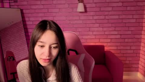 Snapshot of nicole_brownie chatting on 05-23-26, 01:00 Nicole online show from 05-23-26, 01:00