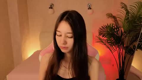Snapshot of nicole_brownie chatting on 05-26-26, 12:39 Nicole online show from 05-26-26, 12:39
