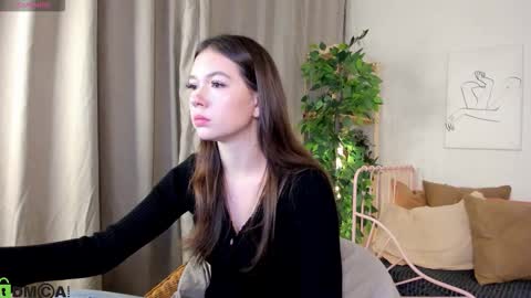 GMT7TueWedThSu 0300am-0900am. Sa 1000am-0400pm online show from 09-08-25, 09:03