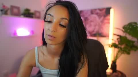 nicole_dawn online show from 05-07-26, 01:16