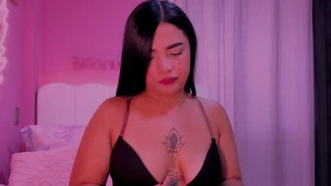 Snapshot of nicole_firee chatting on 04-04-26, 01:19 Nicole online show from 04-04-26, 01:19