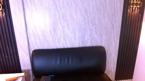 Snapshot of nicole_jhones chatting on 06-03-26, 02:33 Nicole online show from 06-03-26, 02:33