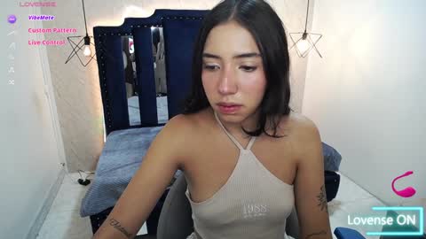 Snapshot of nicole_samantha chatting on 01-21-25, 11:46 Samantha online show from 01-21-25, 11:46