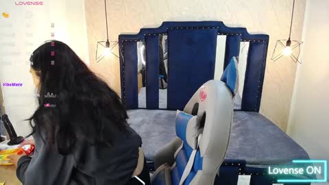 Snapshot of nicole_samantha chatting on 02-03-25, 11:20 Samantha online show from 02-03-25, 11:20