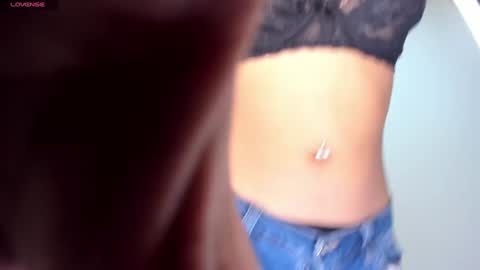 Snapshot of nicole_samantha chatting on 02-05-25, 11:44 Samantha online show from 02-05-25, 11:44