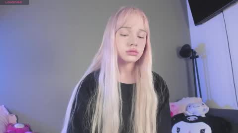 Mary online show from 03-19-26, 10:47