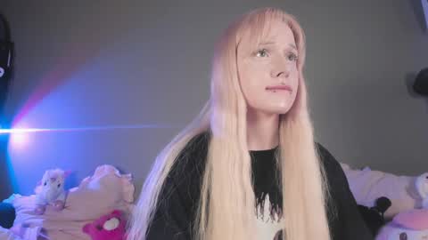 Mary online show from 04-06-26, 03:24