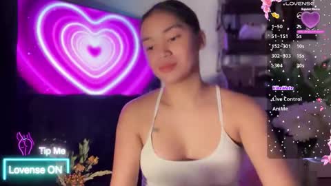 NICOLE online show from 10-25-25, 06:43