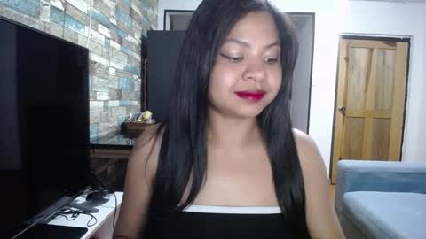 Snapshot of nicoleebon chatting on 10-07-25, 11:02 Nicole online show from 10-07-25, 11:02