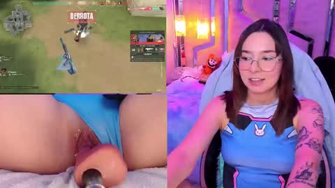 Nicole online show from 09-11-25, 03:56