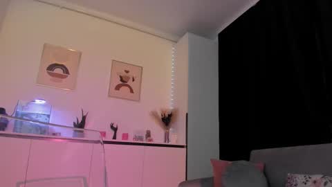Snapshot of nicoleirisxxx chatting on 10-16-25, 05:52 nicoleirisxxx online show from 10-16-25, 05:52