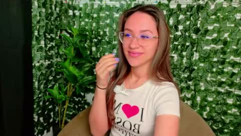 Snapshot of nicoleirisxxx chatting on 05-01-26, 05:34 nicoleirisxxx online show from 05-01-26, 05:34