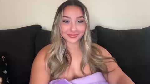 nicolelovesyou444 online show from 10-14-25, 11:11