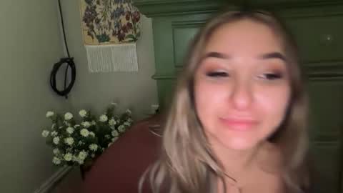 nicolelovesyou444 online show from 11-04-25, 04:50