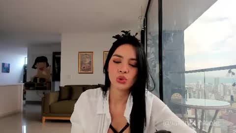 Snapshot of nicolemanson chatting on 06-16-26, 06:43 Nicole Manson online show from 06-16-26, 06:43