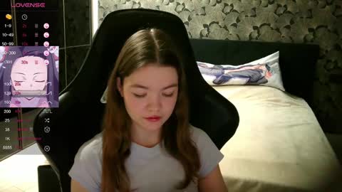 Snapshot of nicolemeew chatting on 12-12-24, 07:15 NicoleMeew online show from 12-12-24, 07:15