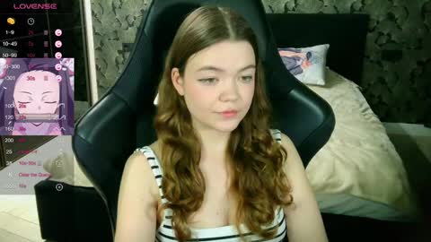 Snapshot of nicolemeew chatting on 05-29-26, 07:56 NicoleMeew online show from 05-29-26, 07:56