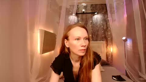 Nicole online show from 05-03-26, 12:22